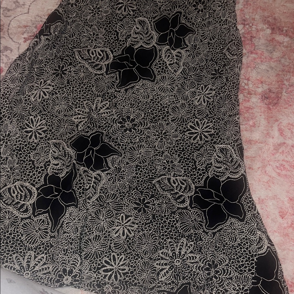 Angie Black and White Floral Midi Dress - Picture 4 of 4